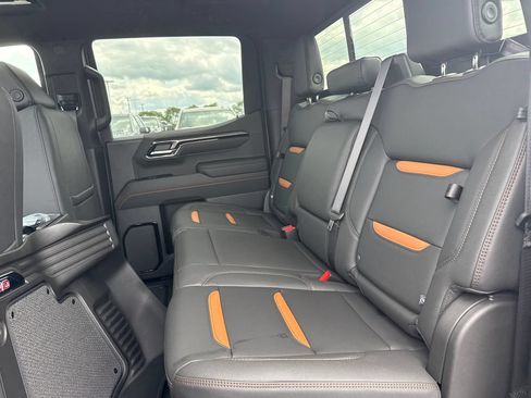 New 2026 GMC Sierra 1500 AT4 w/ AT4 Premium Package AWD/4WD image 31