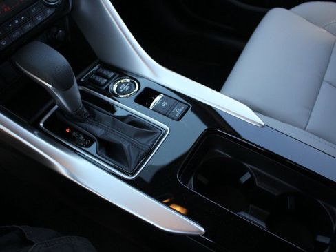 New 2026 Mitsubishi Eclipse Cross SEL image 14