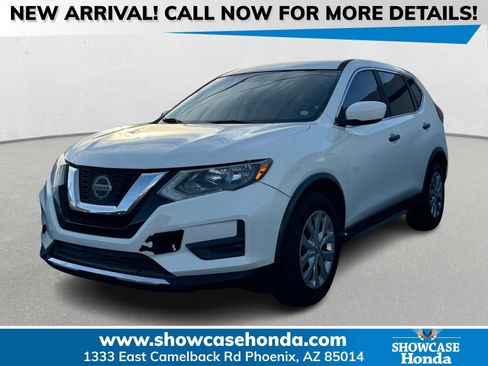 Used 2018 Nissan Rogue S image 1