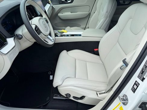 New 2026 Volvo XC60 T8 Ultra w/ Protection Package Premier AWD/4WD image 18