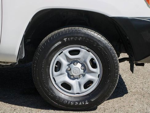 Used 2013 Toyota Tacoma 2WD Regular Cab image 30