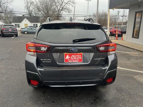 Used 2023 Subaru Crosstrek 2.0i Premium image 7
