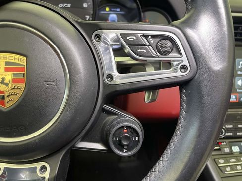 Used 2018 Porsche 911 Carrera GTS image 39