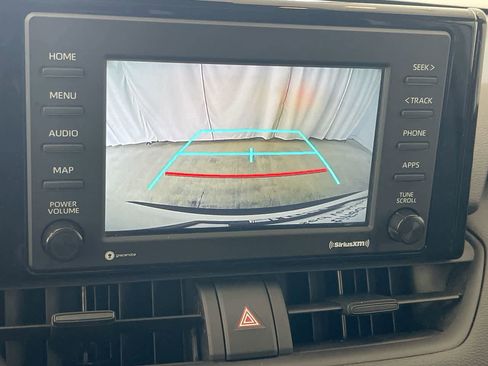 Certified 2022 Toyota RAV4 XLE w/ Convenience Package AWD/4WD image 17