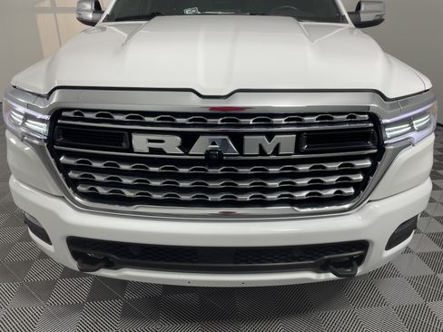 Used 2025 RAM 1500 Limited AWD/4WD image 8