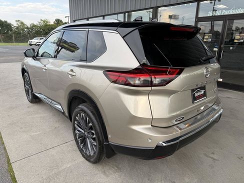 Used 2025 Nissan Rogue Platinum w/ Tech Package AWD/4WD image 6