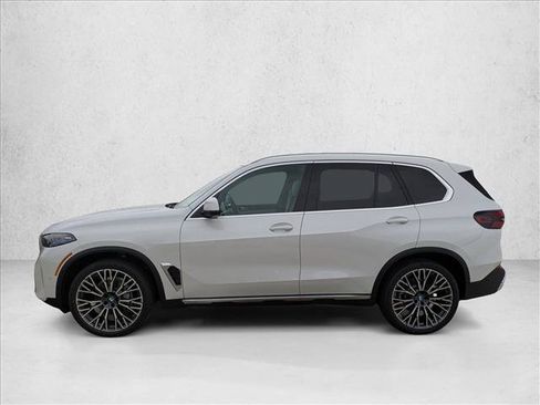 Used 2026 BMW X5 xDrive40i AWD/4WD image 5