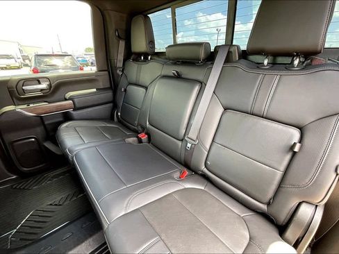Used 2023 Chevrolet Silverado 2500 High Country w/ LPO, Hitch Package AWD/4WD image 19