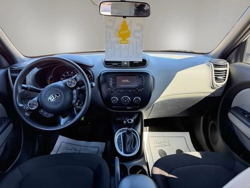 Used 2019 Kia Soul FWD image 14