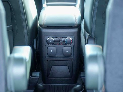 Used 2022 Ford Explorer Timberline image 12
