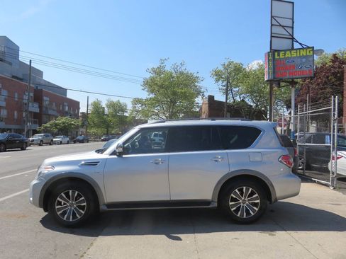 Used 2018 Nissan Armada SL w/ Premium Package AWD/4WD image 7