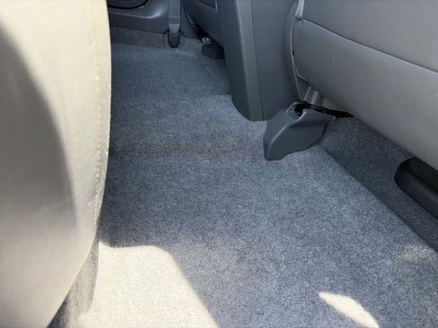 Used 2011 Toyota Prius Four w/ Solar Roof Pkg FWD image 22