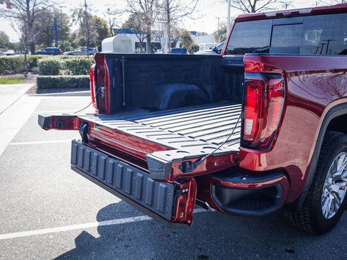 Used 2024 GMC Sierra 1500 Denali w/ Technology Package image 32