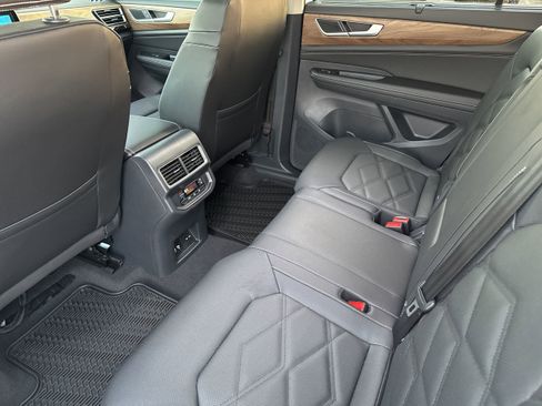 New 2026 Volkswagen Atlas SE image 22