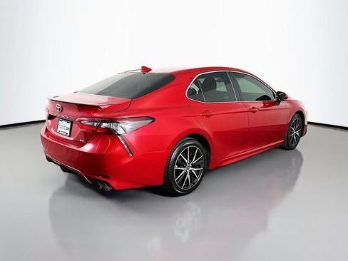 Used 2023 Toyota Camry SE FWD image 8