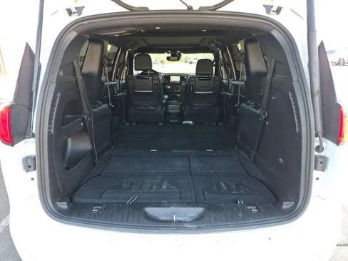 Used 2020 Chrysler Pacifica Touring-L AWD/4WD image 13