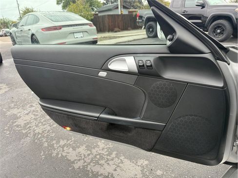 Used 2007 Porsche Boxster image 32