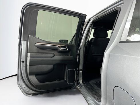 Used 2023 Chevrolet Silverado 1500 LT image 25