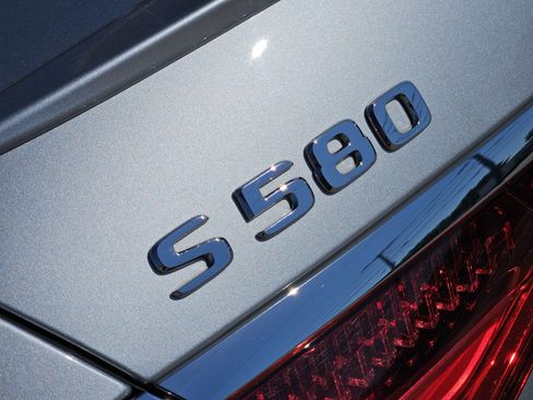 Used 2023 Mercedes-Benz S 580 4MATIC Sedan image 13