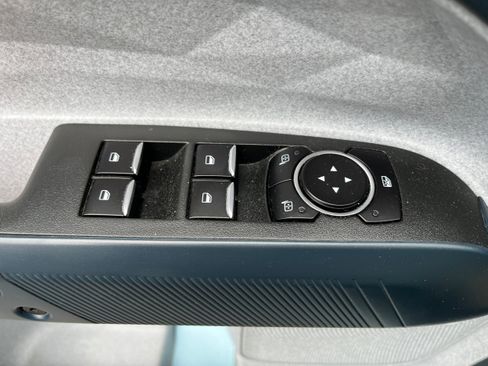 Certified 2022 Ford Maverick XLT image 18