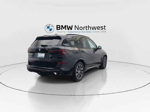New 2026 BMW X5 xDrive40i w/ M Sport Package AWD/4WD image 3