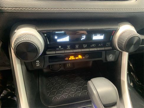 Used 2024 Toyota RAV4 LE image 25