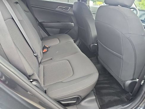 Used 2023 Kia Sportage LX FWD image 16