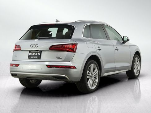 Used 2018 Audi Q5 2.0T Premium Plus w/ Premium Plus Package AWD/4WD image 5