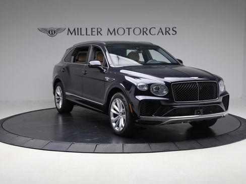Certified 2024 Bentley Bentayga Extended Wheelbase AWD/4WD image 10