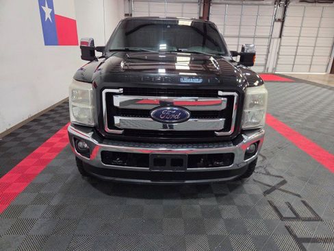 Used 2015 Ford F250 King Ranch w/ King Ranch w/Chrome Package image 4