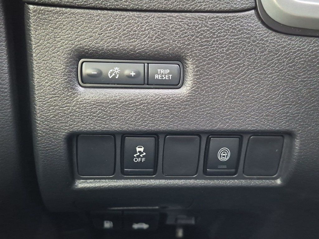 Used 2023 Nissan Murano S FWD image 30