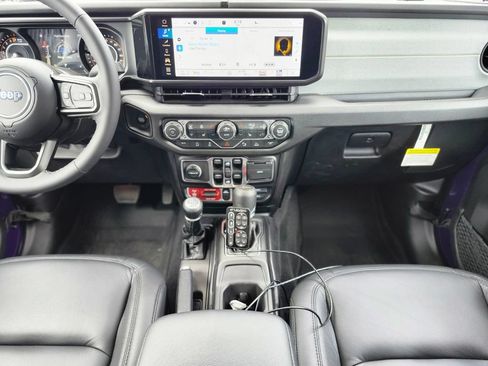 New 2026 Jeep Gladiator Sport AWD/4WD image 25
