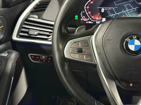 Used 2021 BMW X7 xDrive40i w/ Premium Package image 27