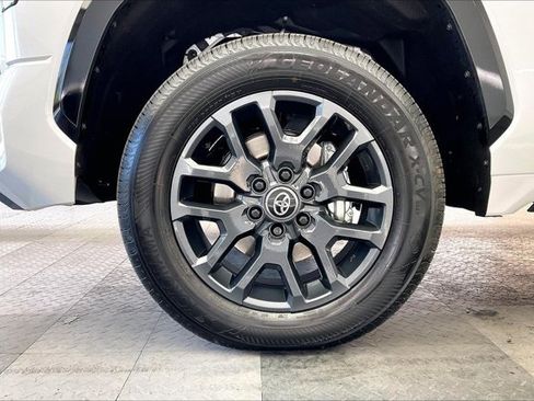 Used 2026 Toyota Tundra Platinum image 8