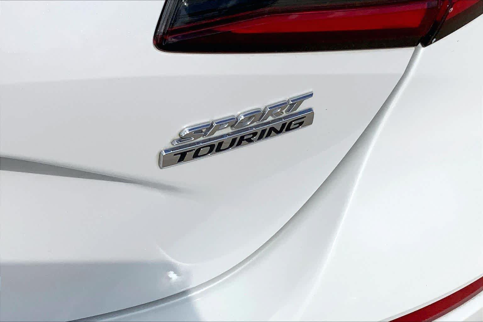 Used 2022 Honda Civic Sport Touring image 10