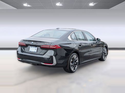 Certified 2026 BMW 540i xDrive 540i xDrive image 9