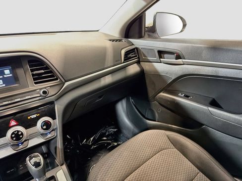 Used 2019 Hyundai Elantra SE w/ Cargo Package FWD image 23