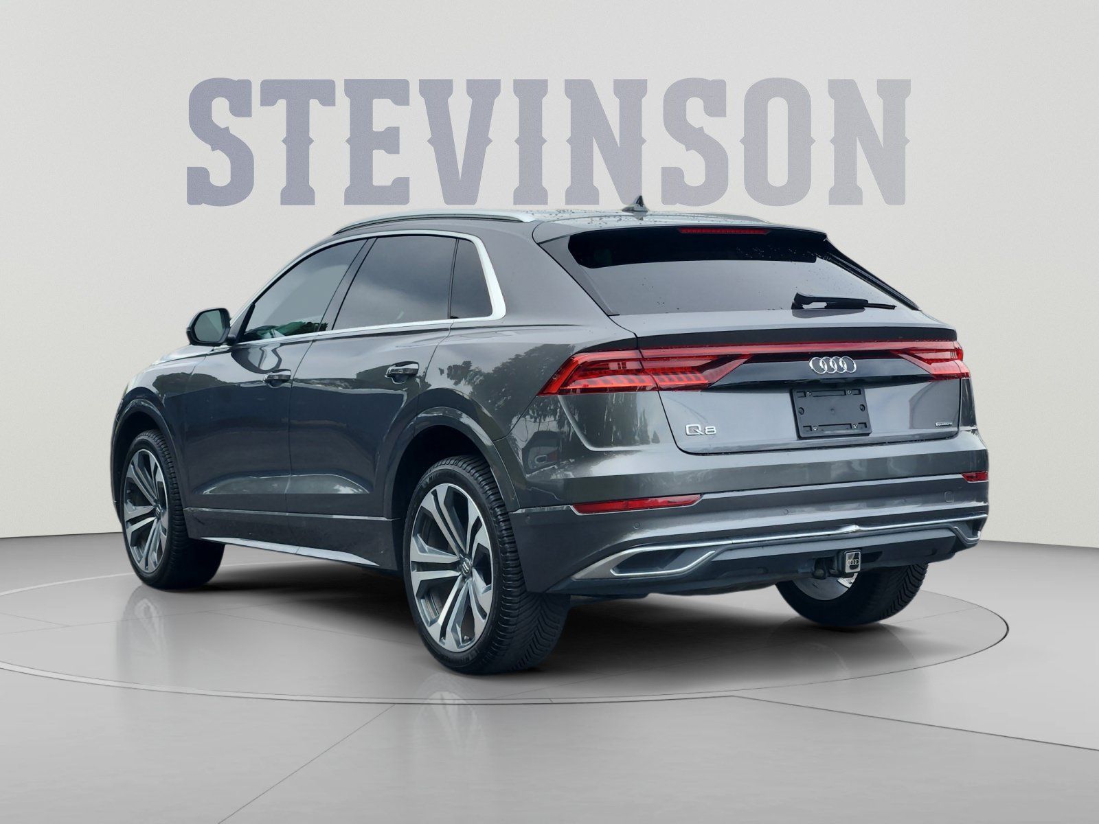 Used 2019 Audi Q8 Prestige AWD/4WD image 3
