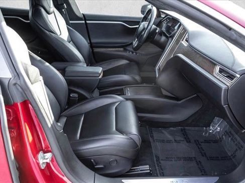 Used 2018 Tesla Model S 75D image 24