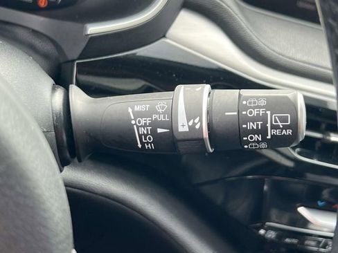 Used 2023 Acura MDX SH-AWD image 26