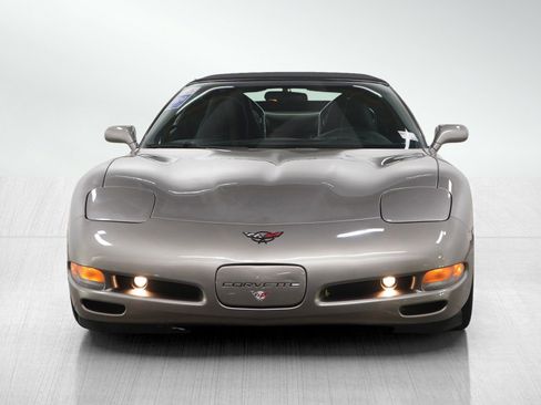 Used 1999 Chevrolet Corvette Convertible w/ Memory Pkg image 8