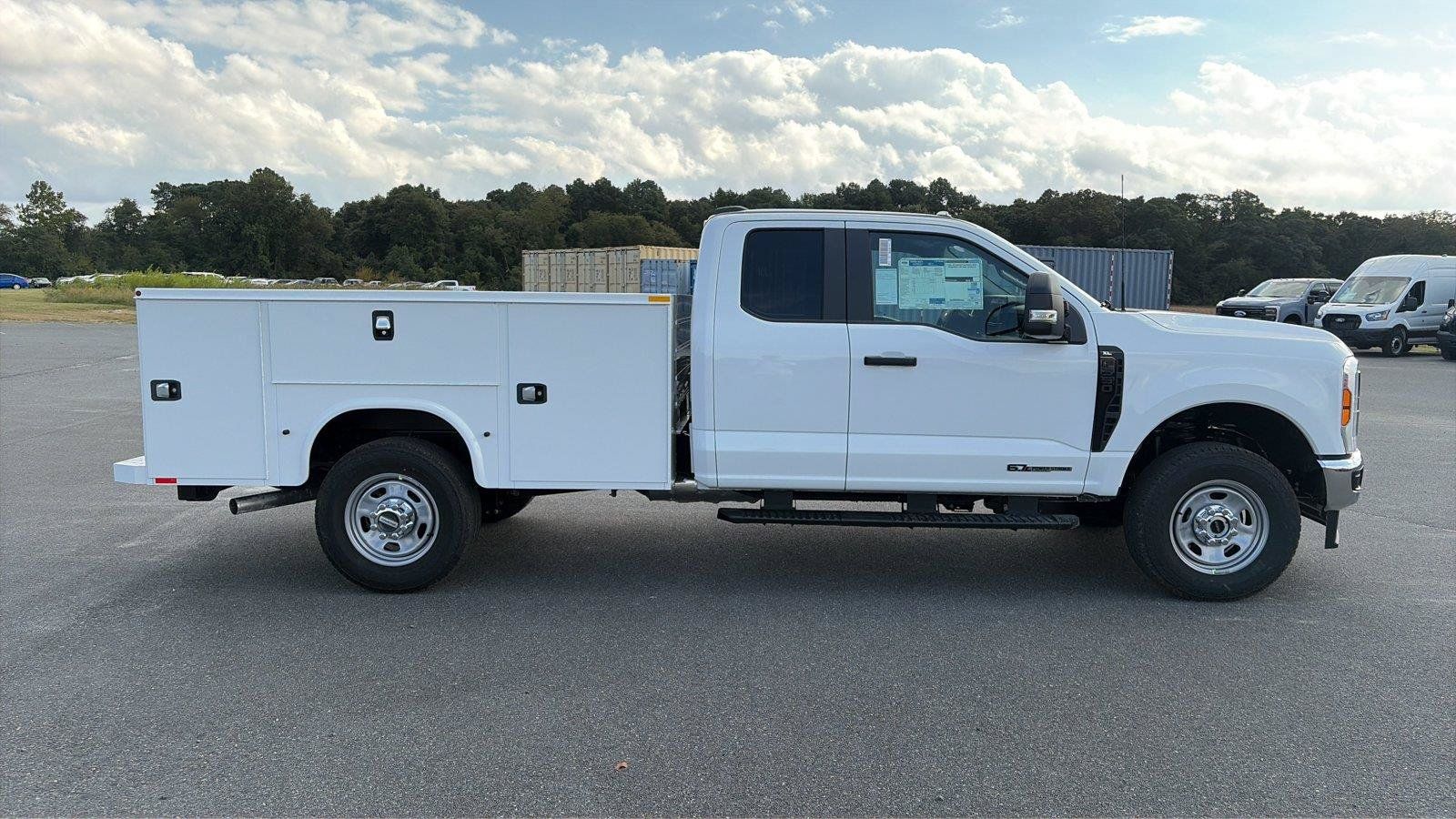 New 2027 Ford F350 XL w/ XL Chrome Package AWD/4WD image 6