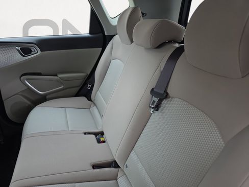 Certified 2022 Kia Soul LX image 21