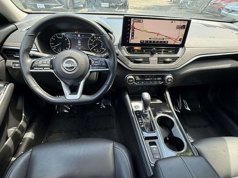 Used 2023 Nissan Altima 2.5 SL AWD/4WD image 14