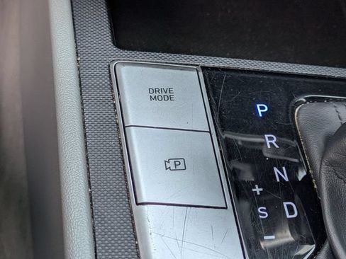 Used 2021 Hyundai Elantra SEL FWD image 31
