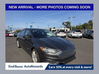 Used 2018 Ford Fusion SE FWD video 1