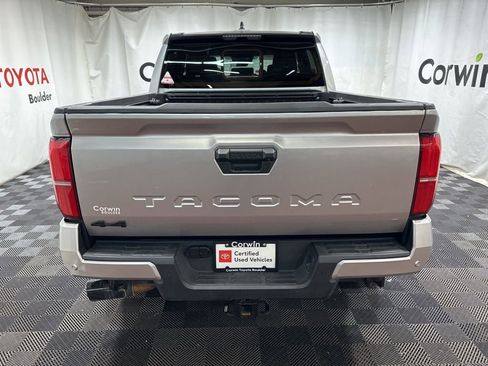 Used 2025 Toyota Tacoma SR5 image 7