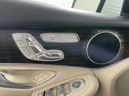 Used 2016 Mercedes-Benz GLC 300 image 21