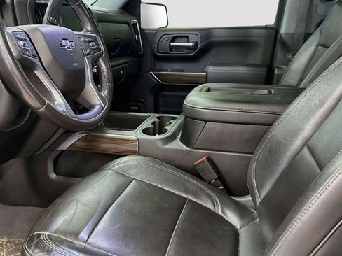 Used 2020 Chevrolet Silverado 1500 RST AWD/4WD image 4