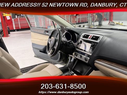 Used 2017 Subaru Outback 3.6R Limited AWD/4WD image 16